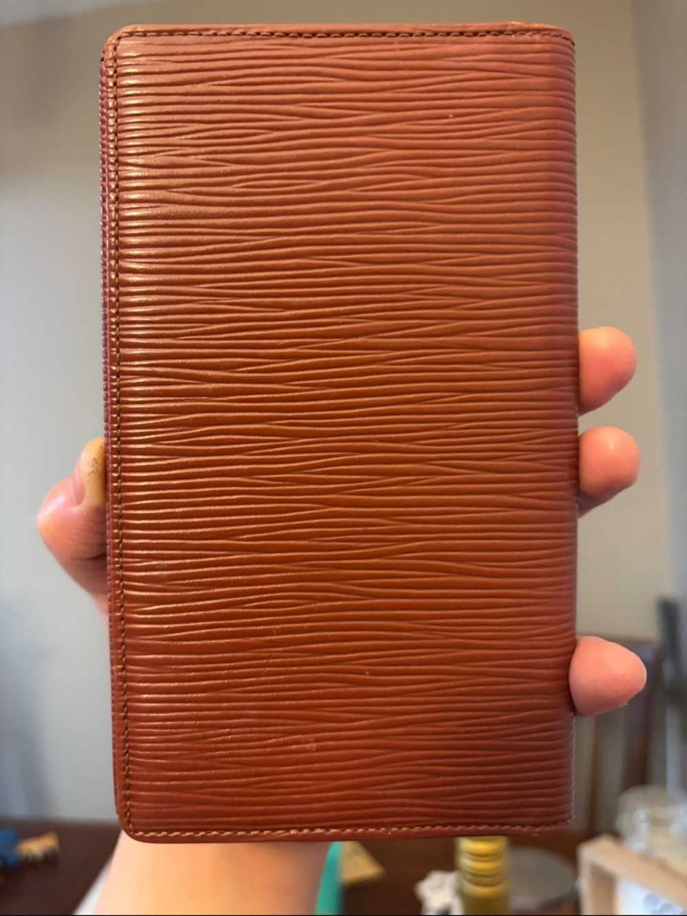 Louis Vuitton Chestnut Epi Leather long bifold Wallet in excellent condition - Picture 2 of 5
